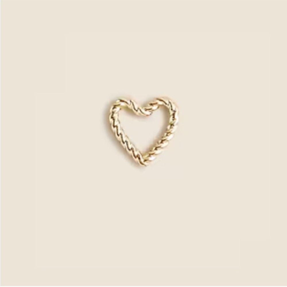 14k Gold Heart-Shaped Twisted Rope Charm